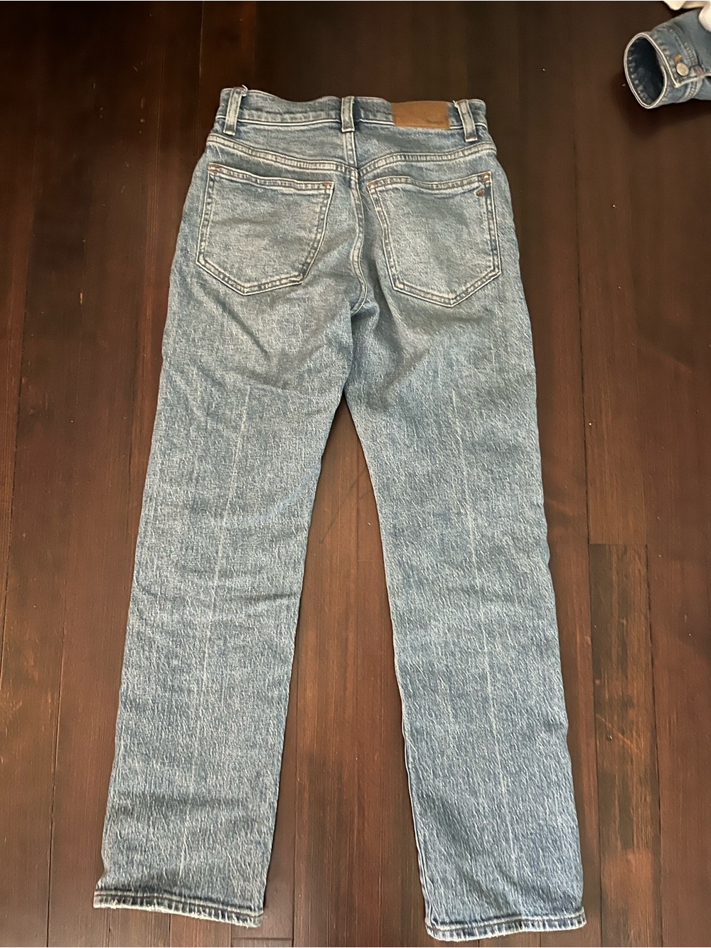 Madewell 90’s Straight Jean - Picture 4 of 6